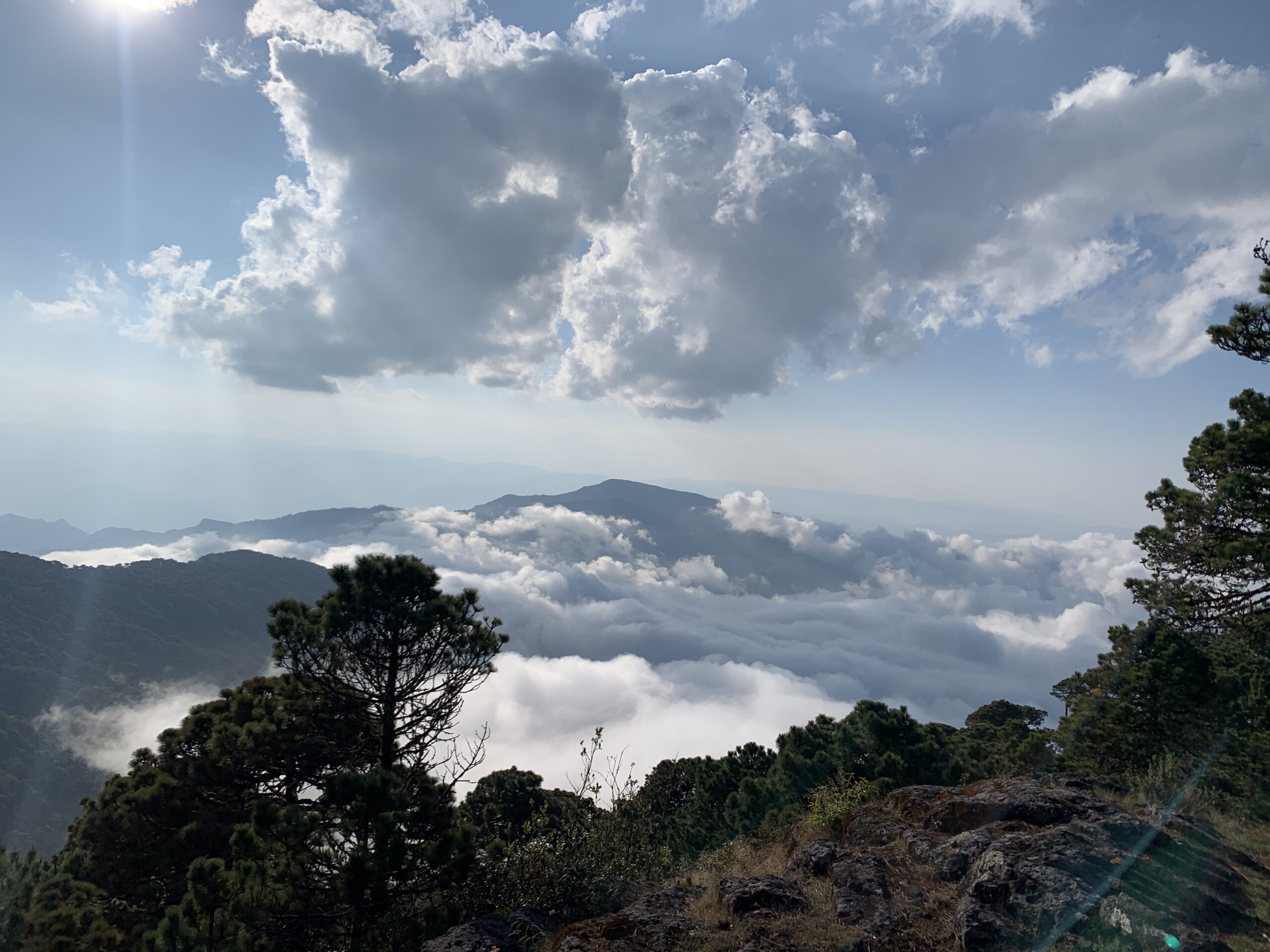 vista caminata montana sagrada zempoaltepetl sierra mixe oaxaca
